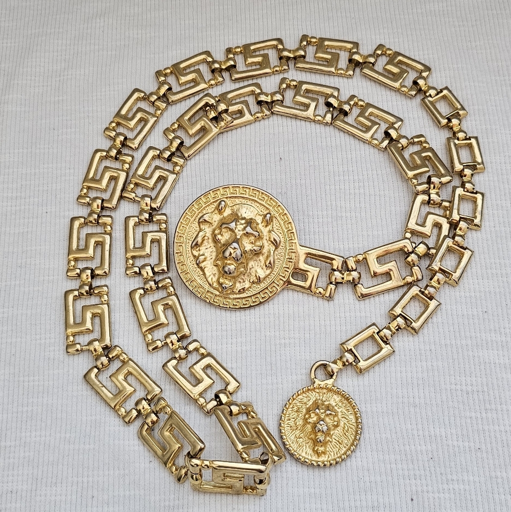 Authentic Gianni Versace Gold Plated Lion Head Chain Belt
